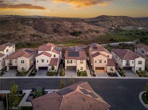 208 Canterbury, Irvine CA 92618