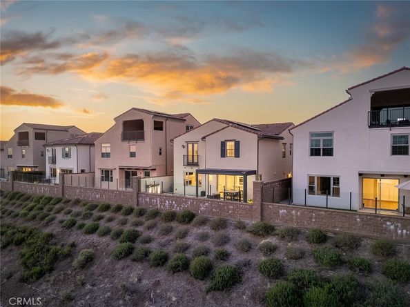 208 Canterbury, Irvine CA 92618