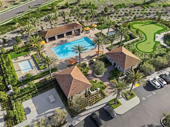 208 Canterbury, Irvine CA 92618