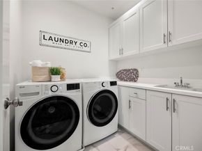 208 Canterbury, Irvine CA 92618