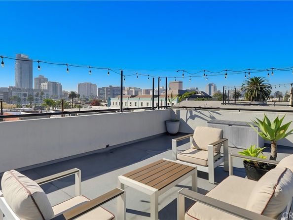 834 E 4th Street 29, Long Beach CA 90802