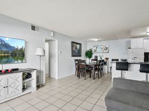 2521 W Sunflower Avenue R1, Santa Ana CA 92704