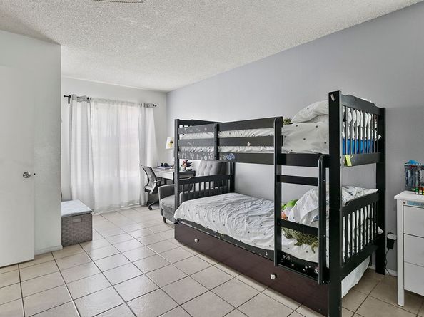 2521 W Sunflower Avenue R1, Santa Ana CA 92704