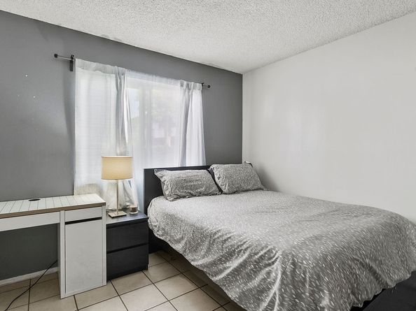 2521 W Sunflower Avenue R1, Santa Ana CA 92704