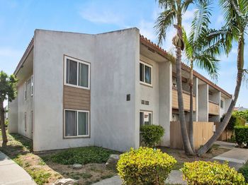 2521 W Sunflower Avenue