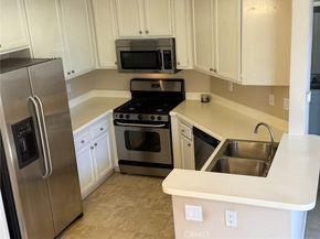 19431 Rue De Valore 28G, Lake Forest CA 92610