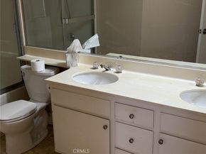 19431 Rue De Valore 28G, Lake Forest CA 92610