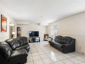1943 E 113th Street, Los Angeles CA 90059