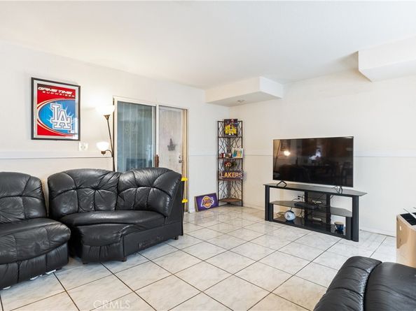 1943 E 113th Street, Los Angeles CA 90059