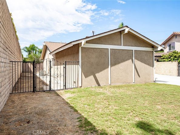 11503 Walcroft Street, Lakewood CA 90715