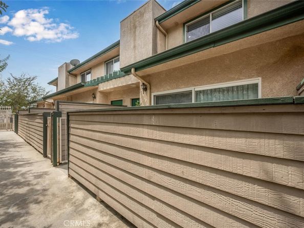 1211 E Carson Street 25, Carson CA 90745