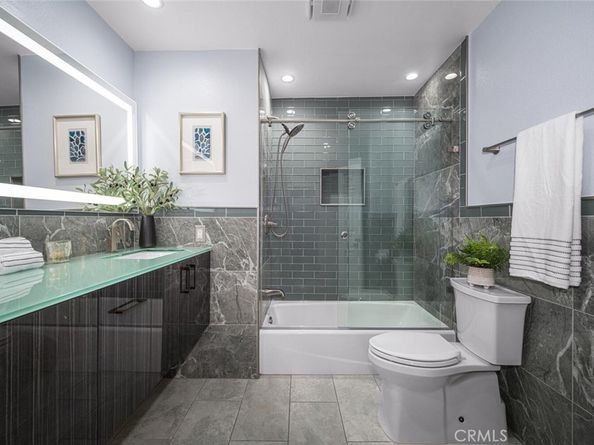 1211 E Carson Street 25, Carson CA 90745