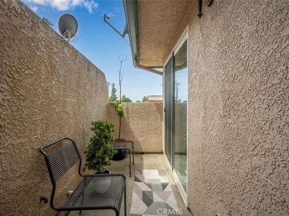 1211 E Carson Street 25, Carson CA 90745