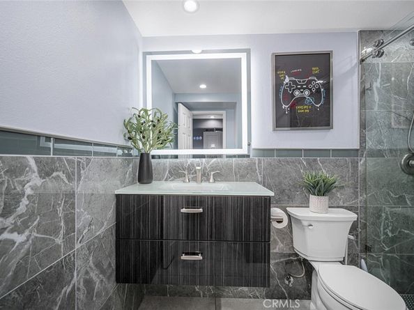 1211 E Carson Street 25, Carson CA 90745