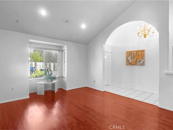 11529 Hunnewell Avenue, Sylmar CA 91342