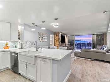 700 E Ocean Boulevard