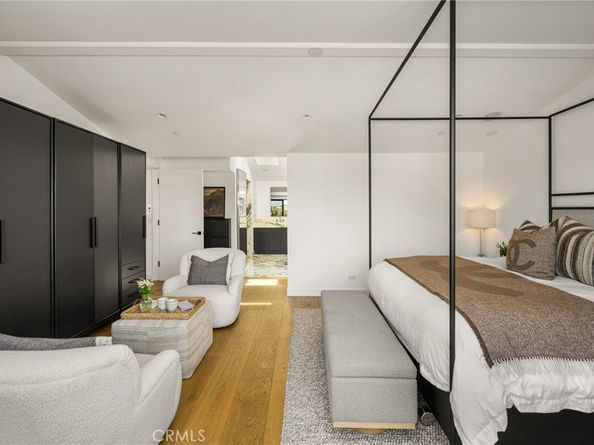 412 29th Street B, Newport Beach CA 92663