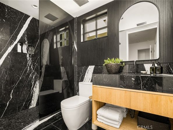 412 29th Street B, Newport Beach CA 92663