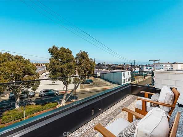 412 29th Street B, Newport Beach CA 92663