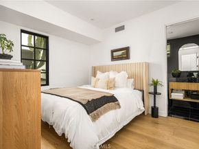 412 29th Street B, Newport Beach CA 92663