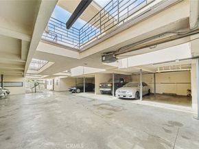 30 W 49th Street, Long Beach CA 90805