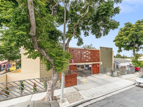 30 W 49th Street, Long Beach CA 90805