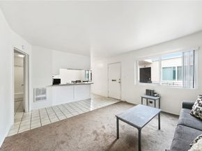 30 W 49th Street, Long Beach CA 90805