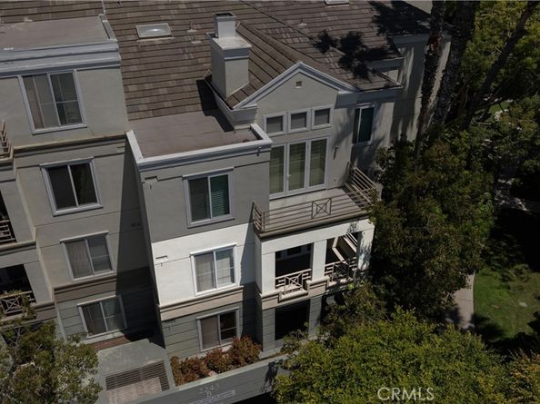 2243 Martin 217, Irvine CA 92612