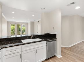 2243 Martin 217, Irvine CA 92612