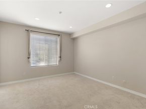 2243 Martin 217, Irvine CA 92612