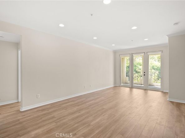 2243 Martin 217, Irvine CA 92612