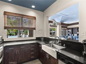 2243 Martin 217, Irvine CA 92612