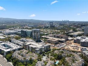 2243 Martin 217, Irvine CA 92612