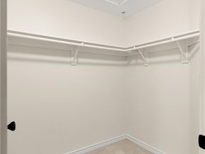 2243 Martin 217, Irvine CA 92612