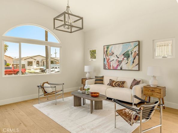 3009 S Norton Avenue, Los Angeles CA 90018