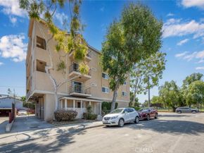 4701 E Anaheim Street 304, Long Beach CA 90804