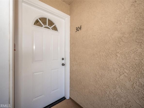 4701 E Anaheim Street 304, Long Beach CA 90804