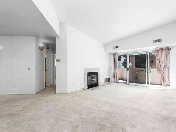 7248 Camino Degrazia 297, San Diego CA 92111