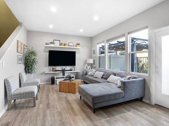 6363 Avenida De Las Vistas 4, San Diego CA 92154