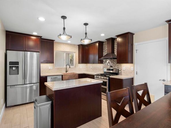 202 E J St, Chula Vista CA 91910