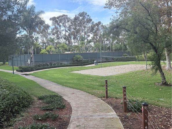 25052 Calle Arenal, Lake Forest CA 92630