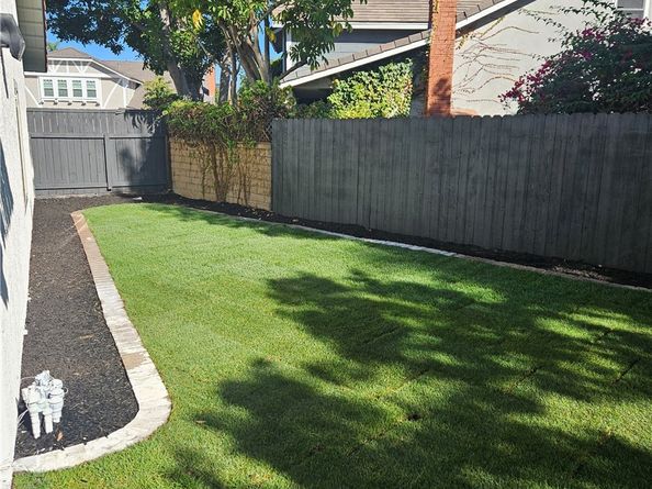 25052 Calle Arenal, Lake Forest CA 92630