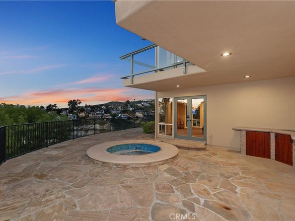 2210 Temple Hills Drive, Laguna Beach CA 92651