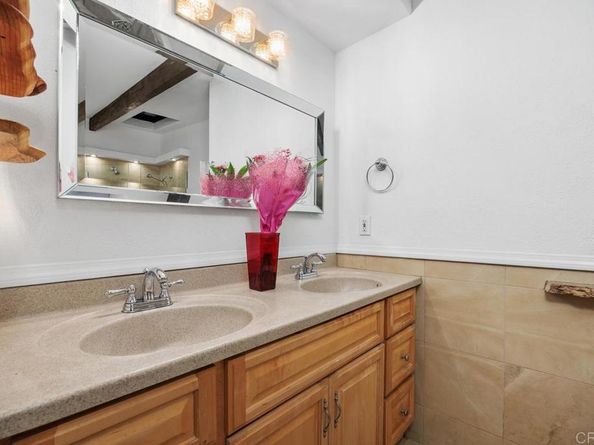 1199 Tamarack Ave, Carlsbad CA 92008