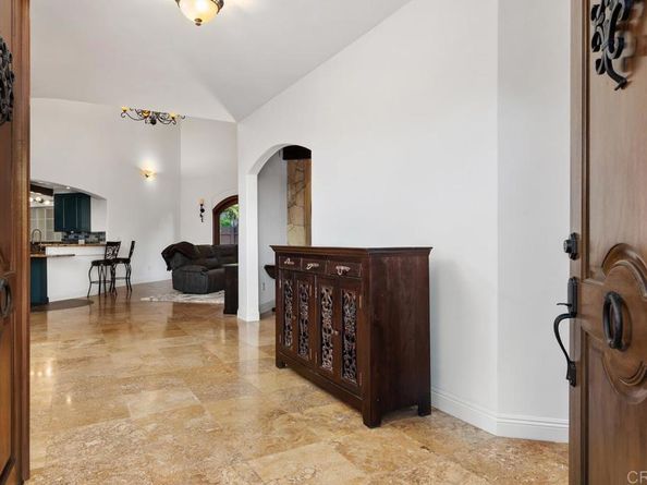 1199 Tamarack Ave, Carlsbad CA 92008