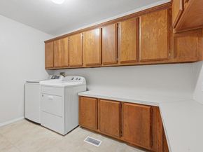 647 Via Costa Rica, Vista CA 92081