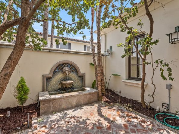 401 Piazza Lido, Newport Beach CA 92663