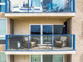 1 3rd Place 302, Long Beach CA 90802