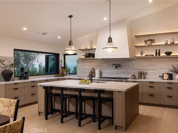 1524 Dolphin Terrace, Corona Del Mar CA 92625