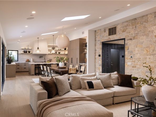 1524 Dolphin Terrace, Corona Del Mar CA 92625